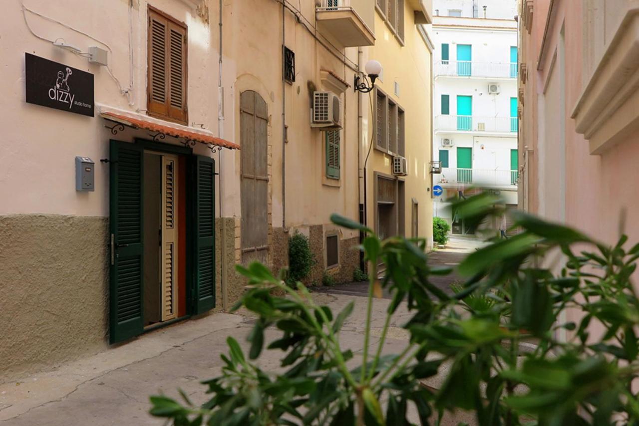 Alloggio Vieste Centro - Dizzy Studio Home Экстерьер фото
